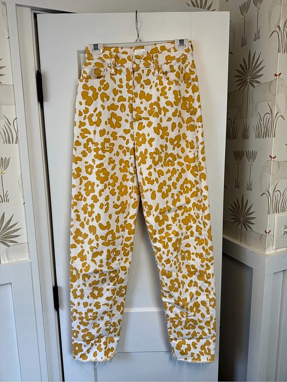 MOTHER The Mid Rise Rambler Zip Ankle in Floral Notes Floral Notes Pants